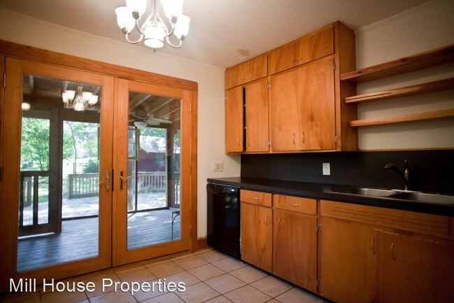 Primary Photo - 2 br, 1 bath House - 100 Goldston Ave