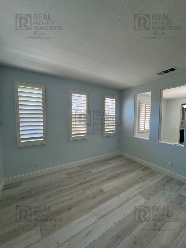 Building Photo - Murrieta Luxury Estate with Resort Pool, Designer Kitchen & Entertainer’s Backyard Retreat