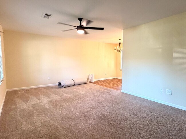 Building Photo - 639 Windermere Blvd