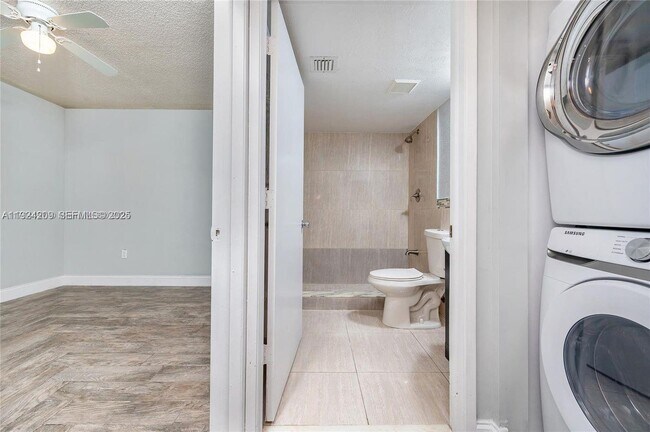 Building Photo - 14915 SW 80th St