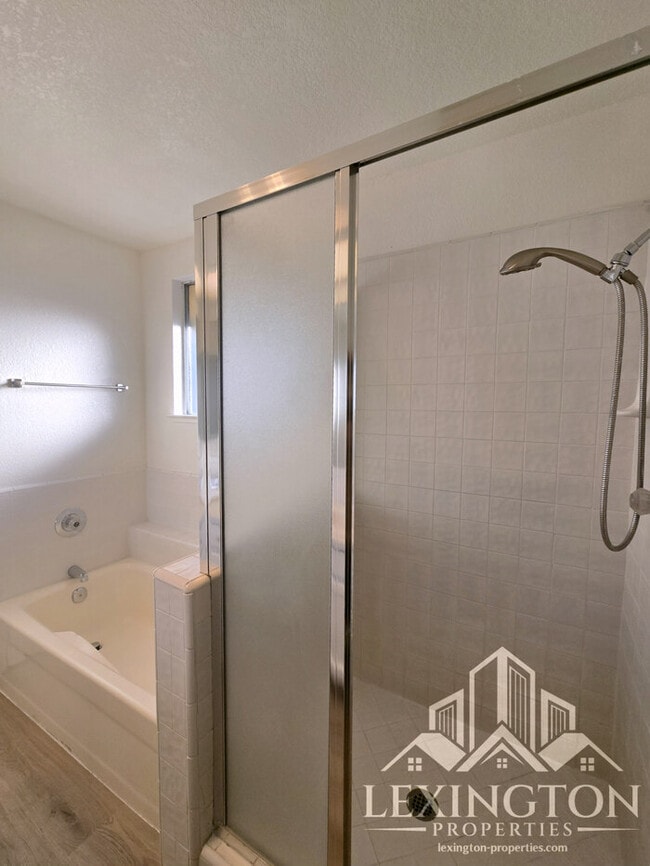 Building Photo - Beautifully Updated, 4BD/3BA, Home in Rocklin – Excellent Location!