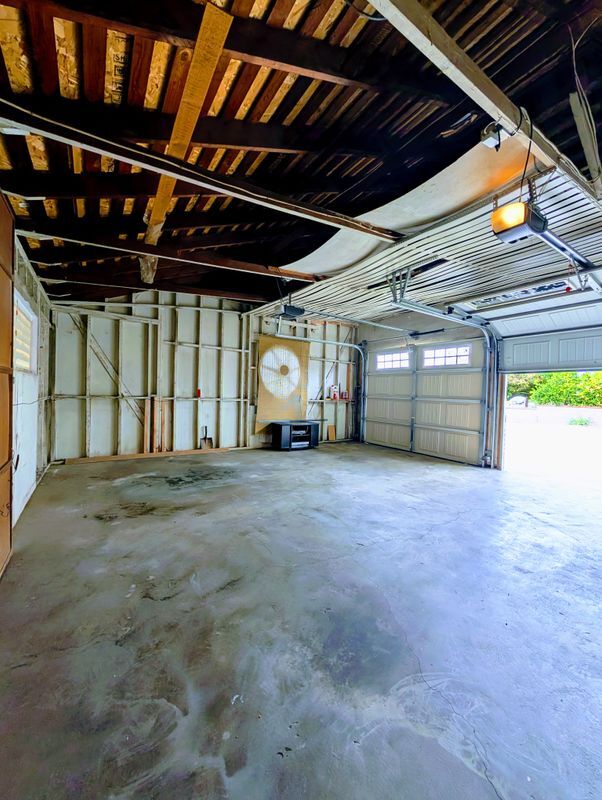 Building Photo - 1308 Claremont Pl