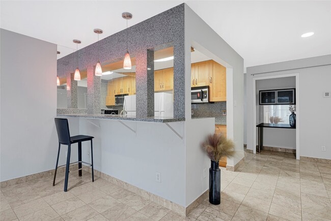 Building Photo - 2333 Bering Dr