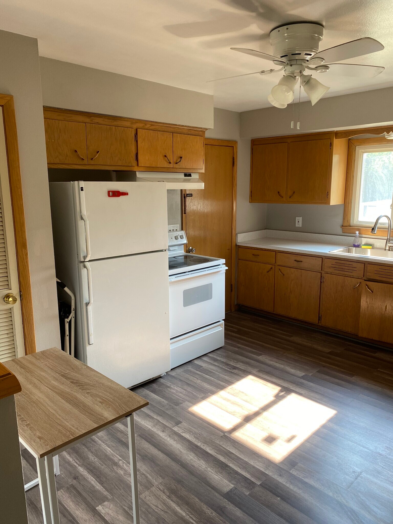 Building Photo - 326 Born Pl