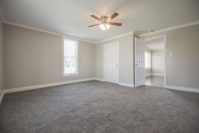 Ceiling fans in both bedrooms - 725 North Academy Street