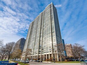 Building Photo - 2800 N Lake Shore Dr