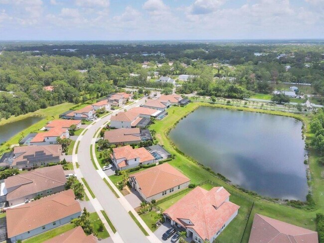 Building Photo - 7228 Great Egret Blvd