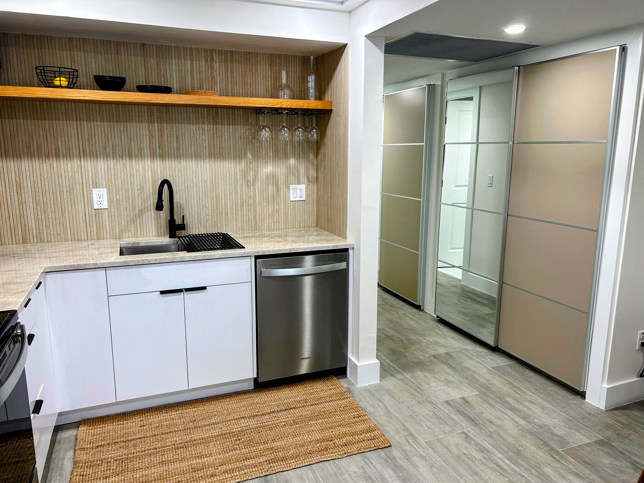 Kitchen - 5 Bluebill Ave