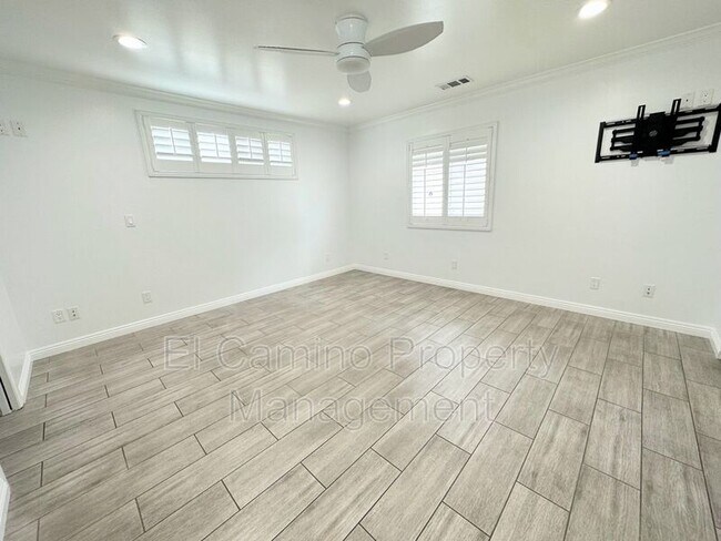Building Photo - 8147 San Carlos Ave
