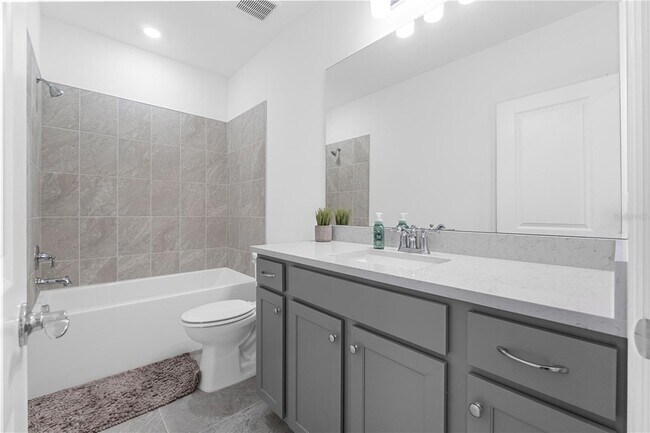 Building Photo - 44148 Kelly Dr