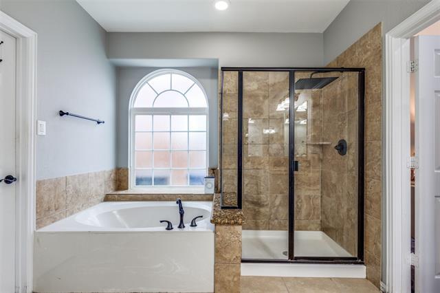 Building Photo - 12402 Honeyflower Dr