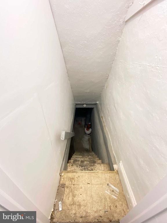 Building Photo - 3050 Hartville St