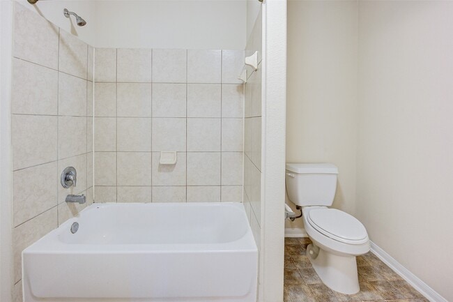 Building Photo - 4910 Conifer Ridge Way