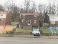 Building Photo - Woodstock Ave 2673