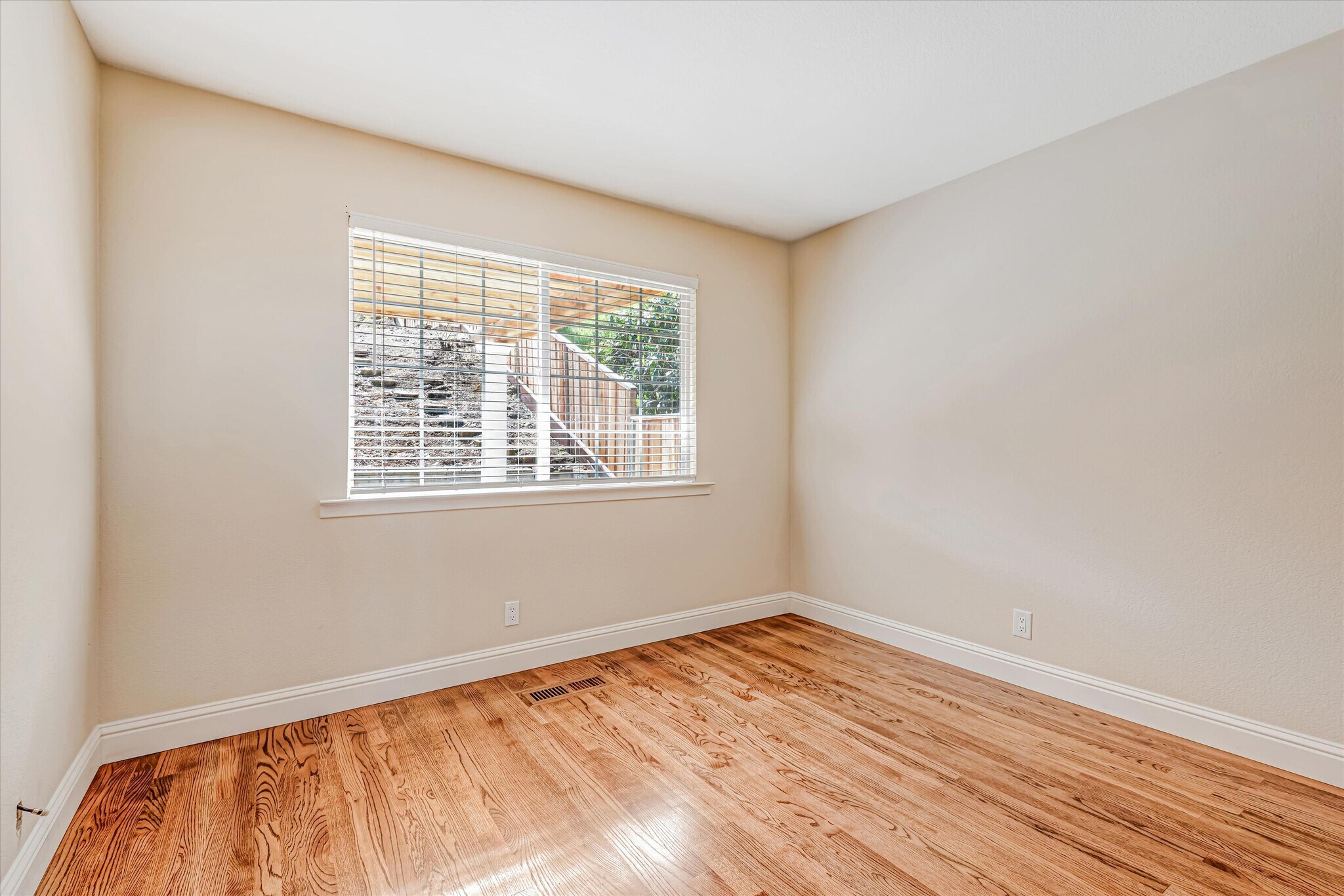 Building Photo - 3978 Country Vista Ct