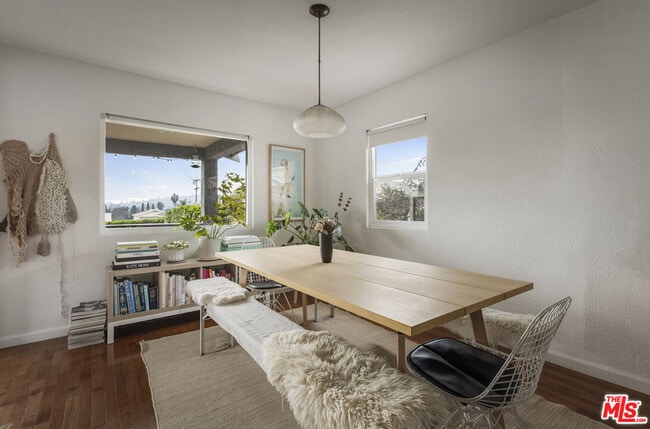 Building Photo - 5215 Almaden Dr