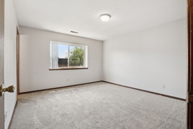 Interior Photo - Lantern Square Condominiums