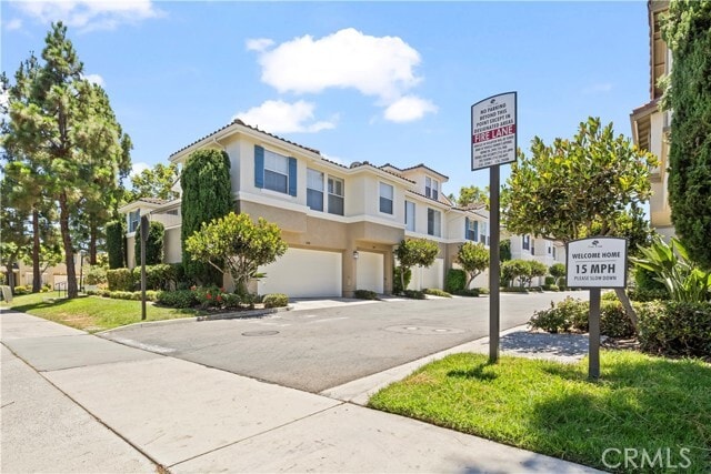 Building Photo - 3303 Orangewood