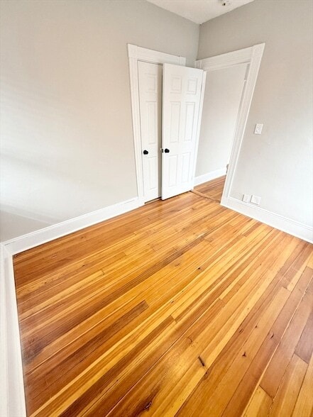 Building Photo - 18 Salina Rd