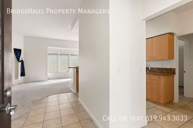 Building Photo - 655 Columbia St