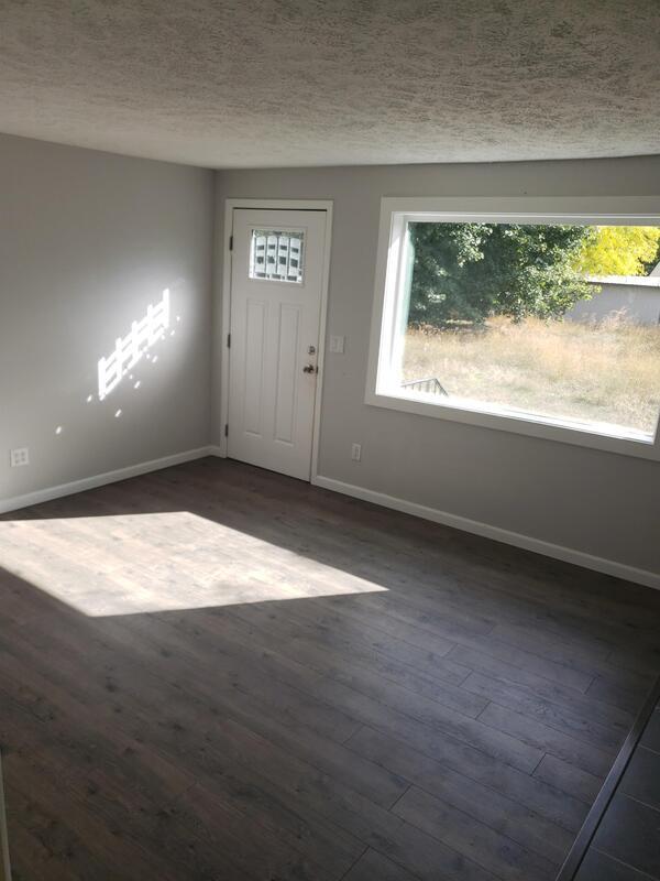 Building Photo - 10112 E 15th Ave