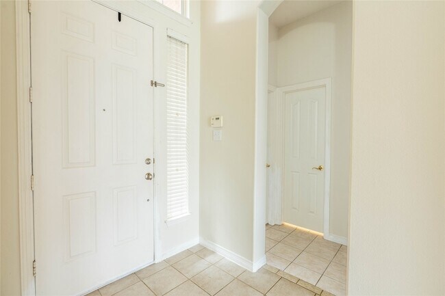 Building Photo - 11990 Cobblestone Dr