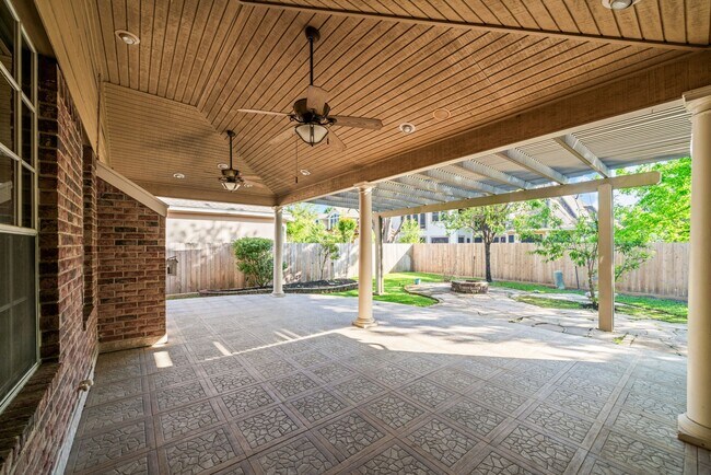 Building Photo - 14218 Baron Oaks Dr