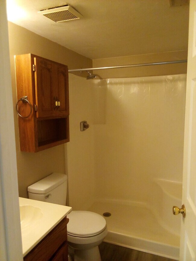 Building Photo - Tradewinds I Unit 1607
