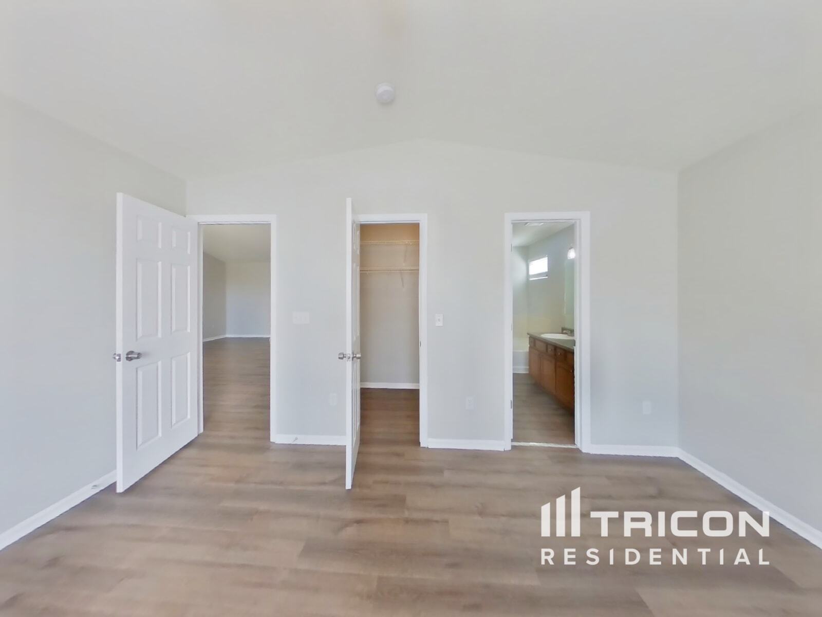 Building Photo - 1115 Legend Oak Dr