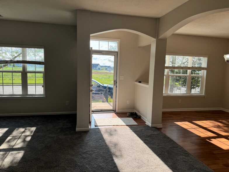 Building Photo - 13255 Minden Dr