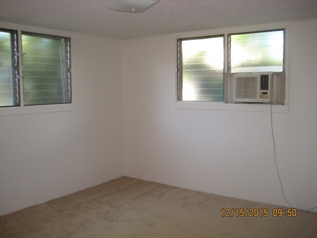 Building Photo - Hu, Andra