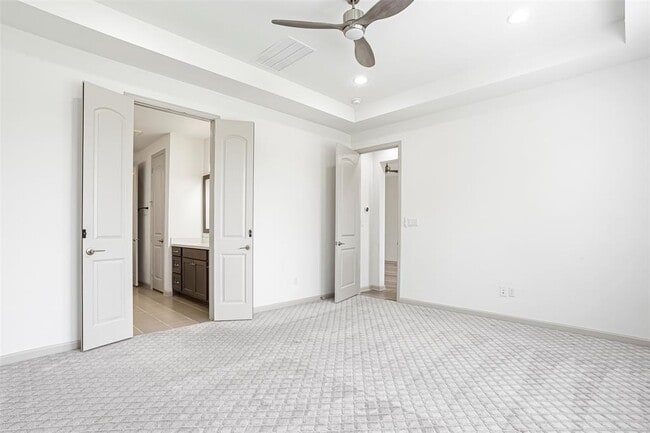 Building Photo - 228 Barton Oak Trl