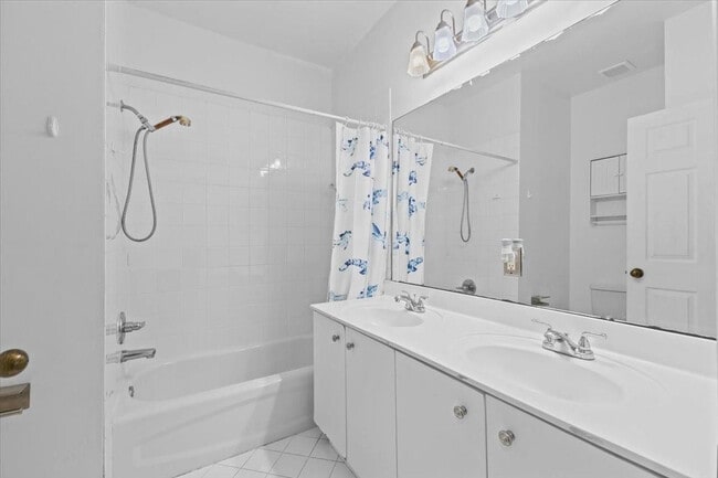 Building Photo - 1441 Cardinal Way