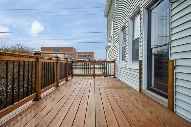 Building Photo - 209 Third St