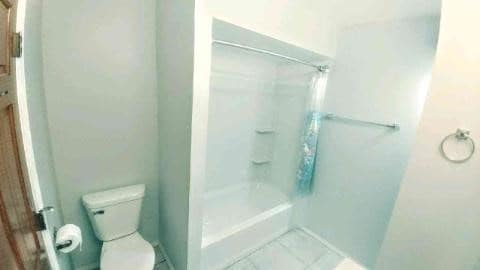 Building Photo - 2 Tower Ct