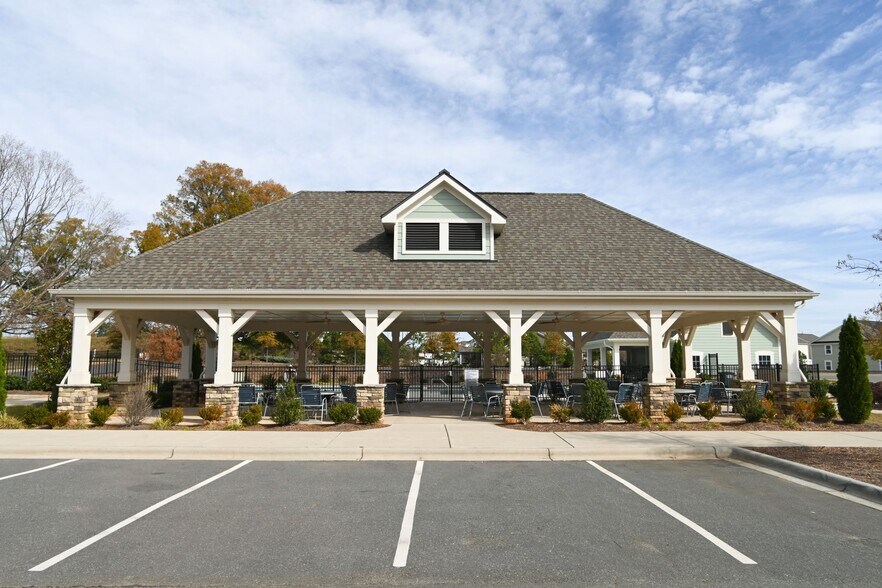 Building Photo - 1105 Bigelow St