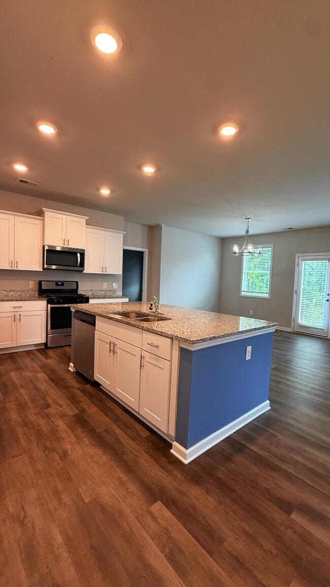 Building Photo - 71 Creekstone Dr