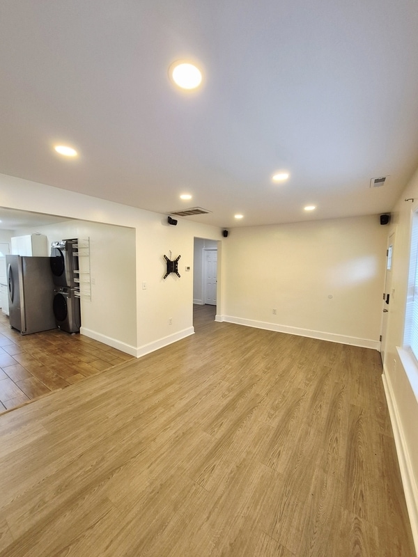 Building Photo - 115 Slagle Ave