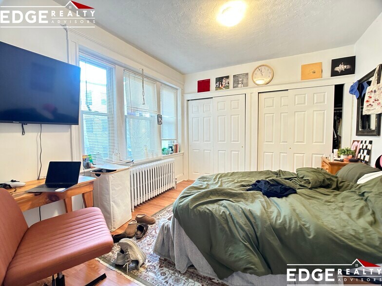 Building Photo - 130 Brainerd Rd