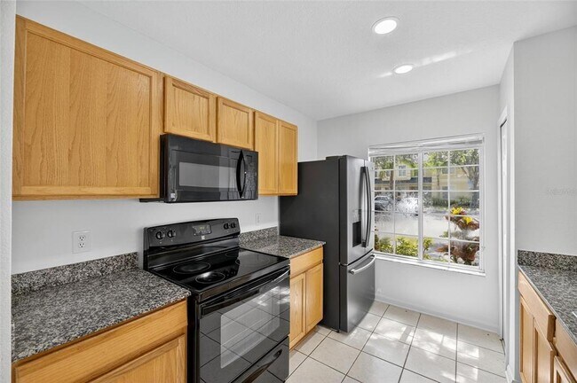 Building Photo - 10737 Keys Gate Dr