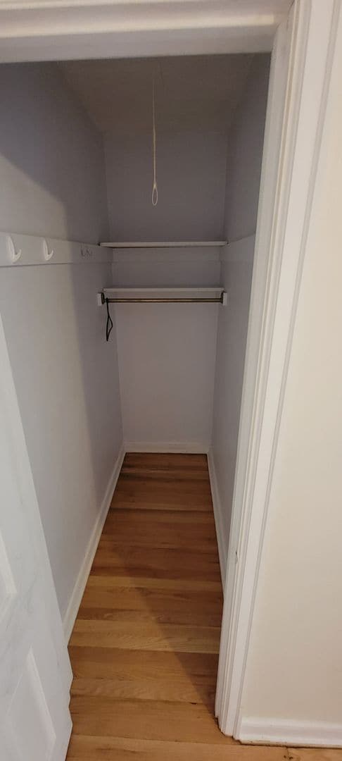 Building Photo - AVAILABLE  - 4 Bed 1 Bath on London Road
