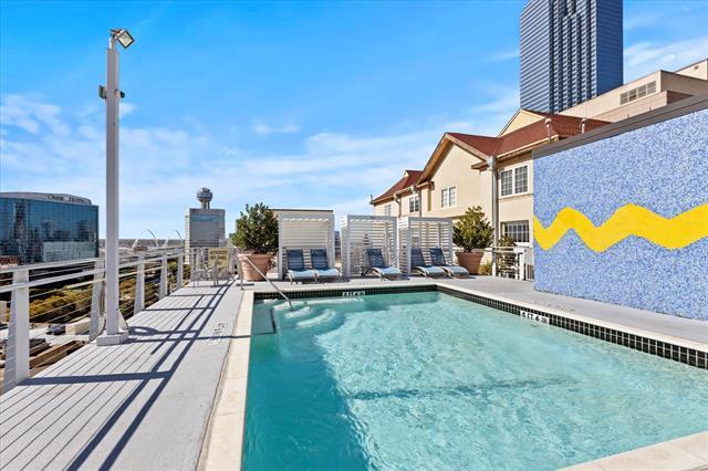 Building Photo - 1122 Jackson St