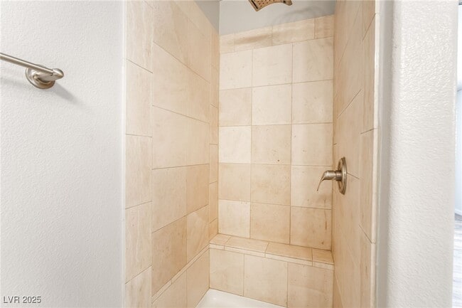 Building Photo - 325 Waterwheel Falls Dr