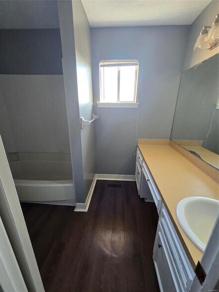 Building Photo - 6628 E Aberdeen Dr