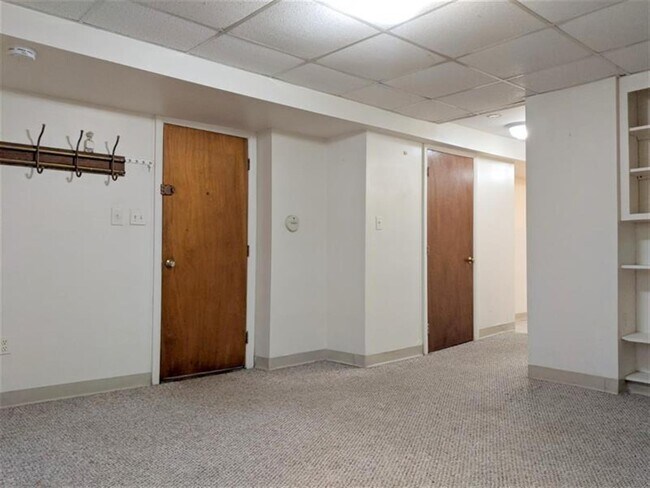 Building Photo - 11 Cameron Ave