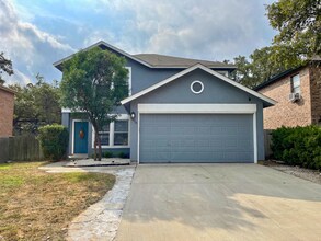 Building Photo - 8858 Roquefort