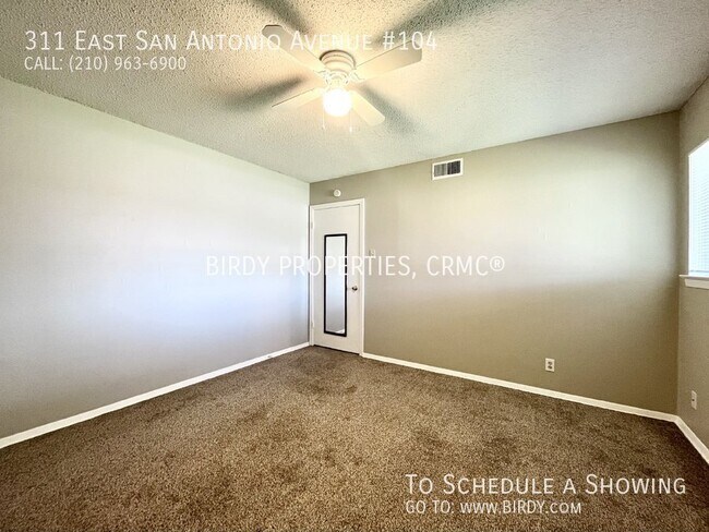 Building Photo - 311 E San Antonio Ave
