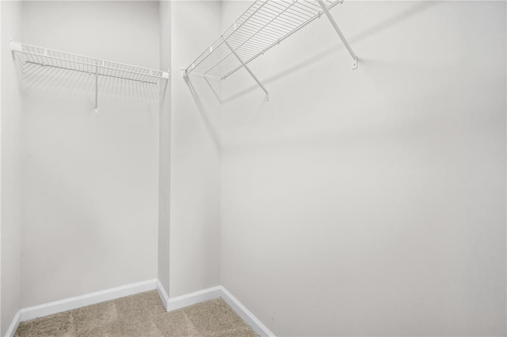 Building Photo - 3181 Meadowstone Ln SW