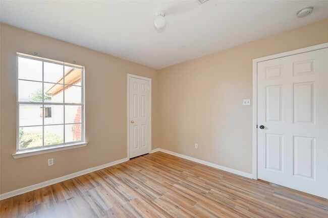 Building Photo - 18814 Bonners Park Cir