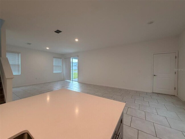 Building Photo - 2030 Shaggy Fisher Dr